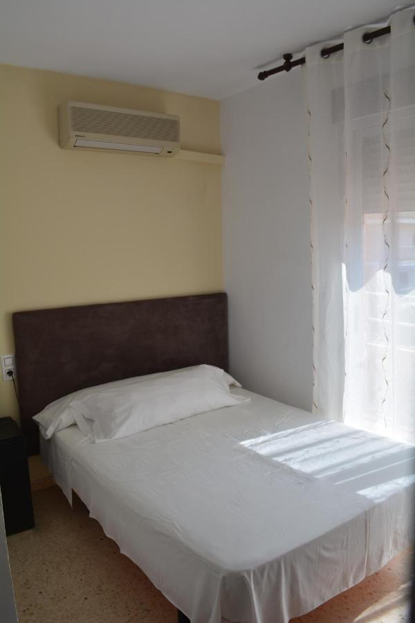 Hotel L'Escala กูลเญรา ภายนอก รูปภาพ