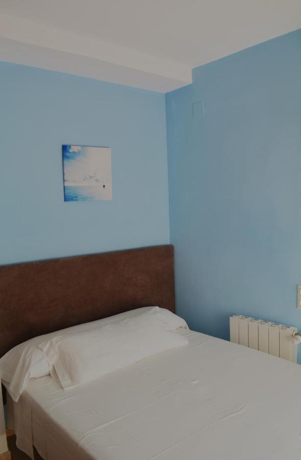 Hotel L'Escala กูลเญรา ภายนอก รูปภาพ